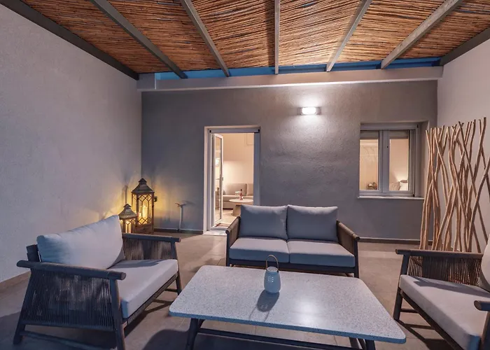 Iroon Units Apartman