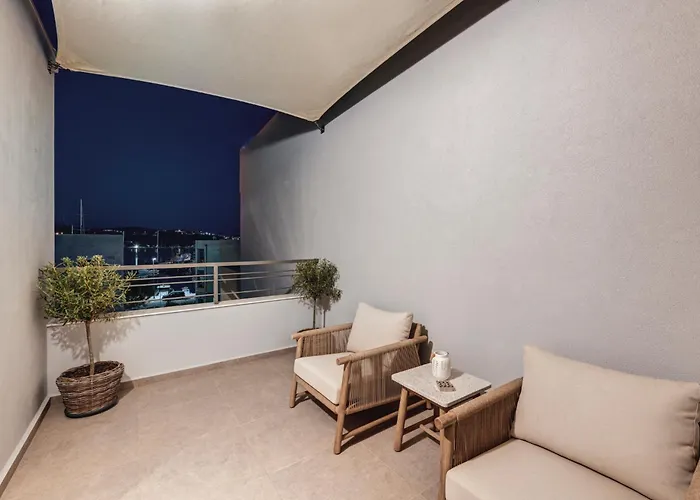 Iroon Units * Ermúpoli