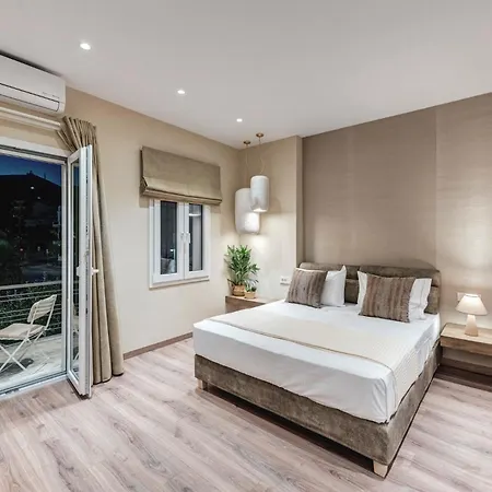 Iroon Units Apartment Ermoupoli