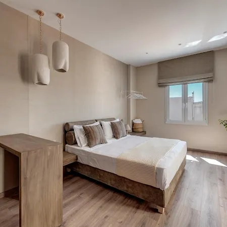 Iroon Units Apartment Ermoupoli